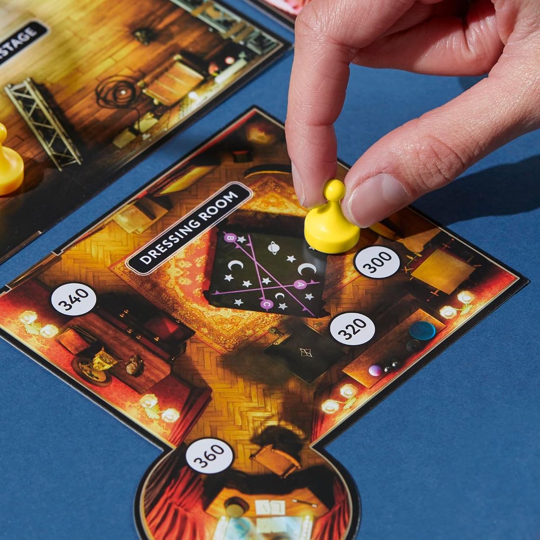 Clue Escape: The Illusionist's Club, view 5