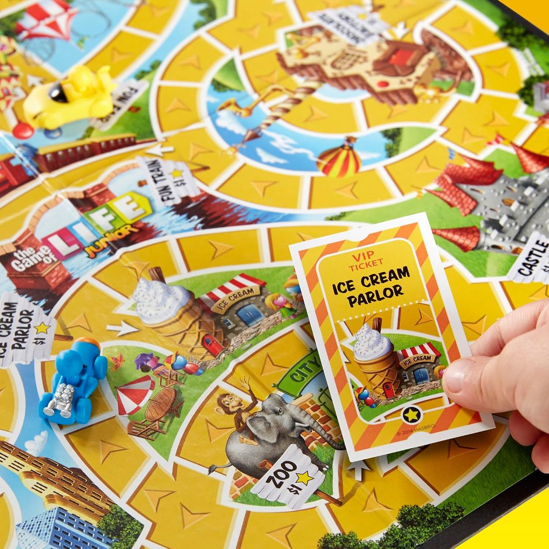 The Game of Life Junior Board Game, view 6